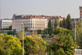 Central-new ; marvelous views Vienna